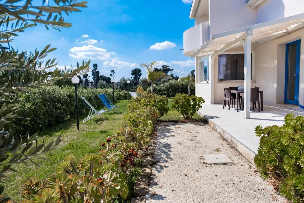 Villa Tra Mare e Ulivi Lido di Noto Casa vacanze
